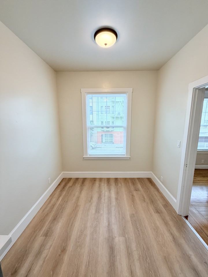 The Franklin Building - Photo 4 of 6