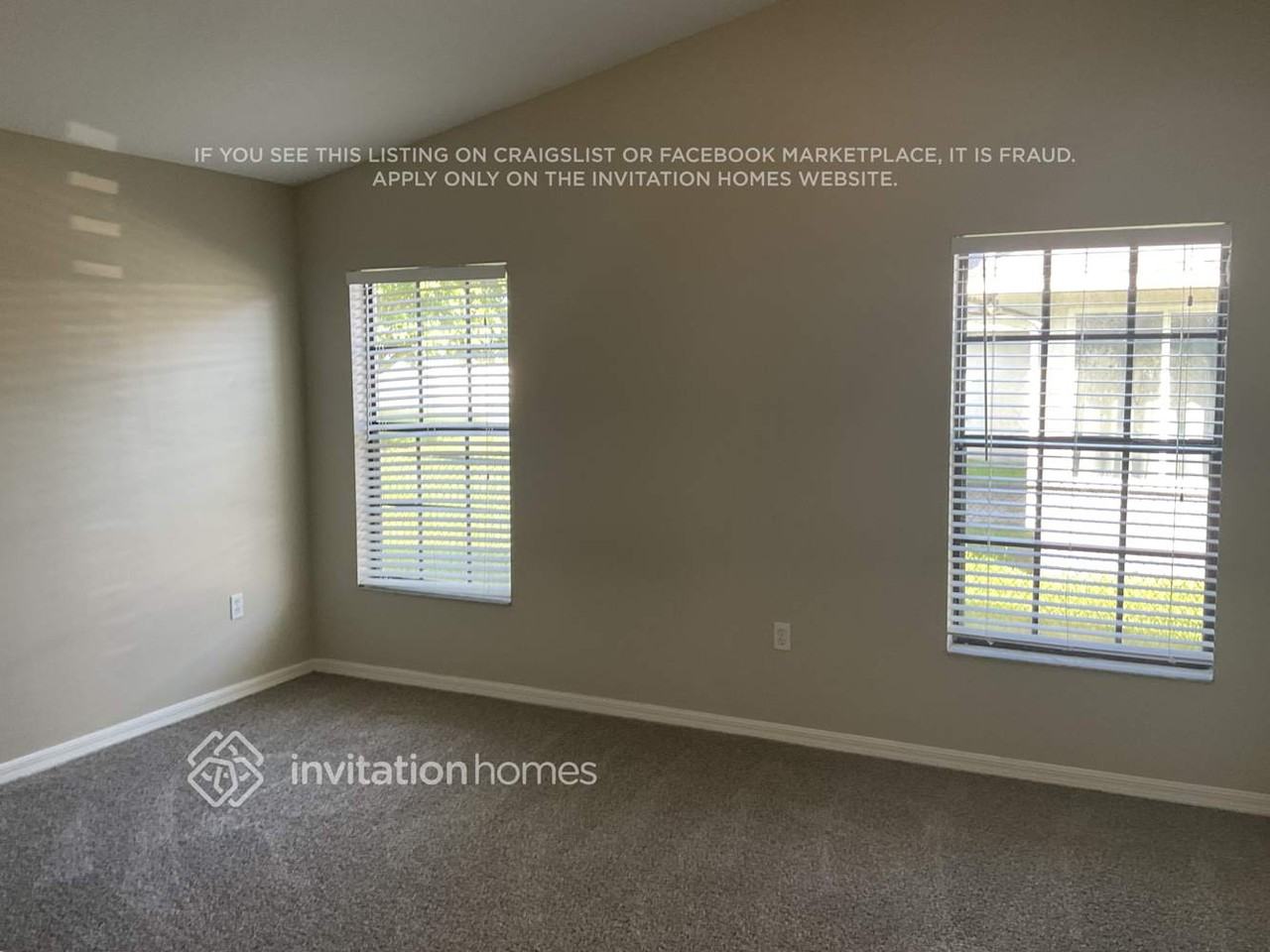 2388 Sweetwater Blvd - Photo 3 of 11