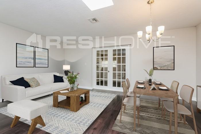 1309 Lark Ct - Photo 5 of 18