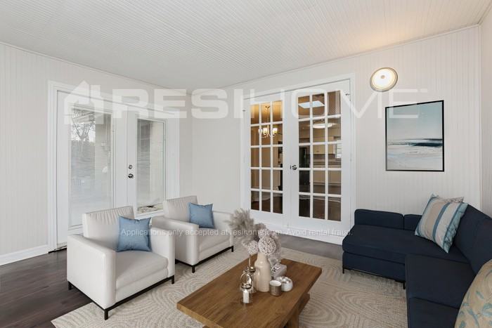 1309 Lark Ct - Photo 6 of 18