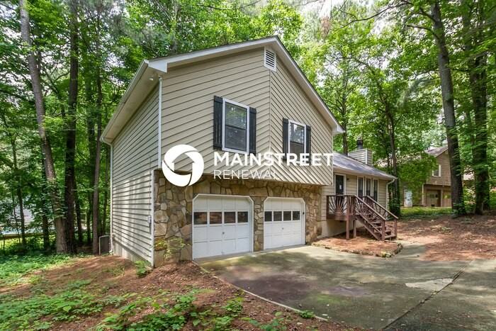 505 Wood Crest Ct - Photo 2 of 15