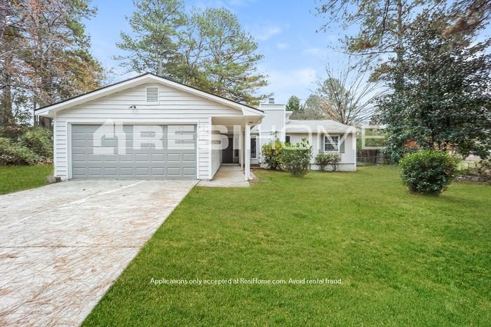 7870 Stanebrook Dr - Photo 2 of 21