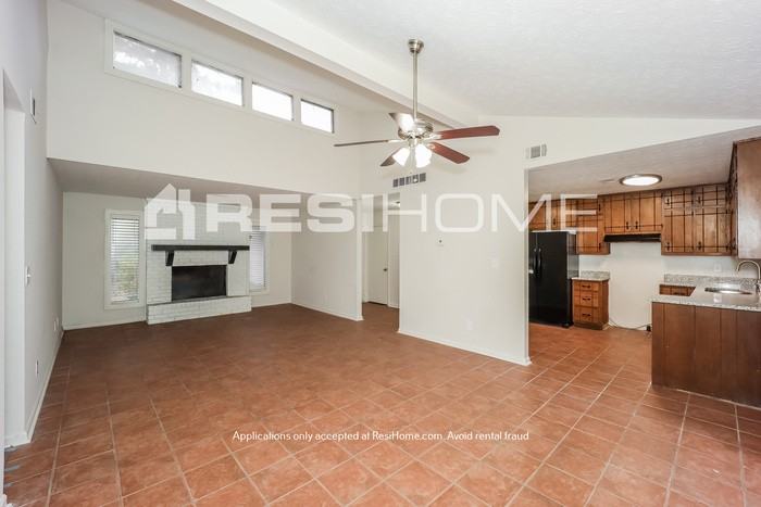 7870 Stanebrook Dr - Photo 6 of 21