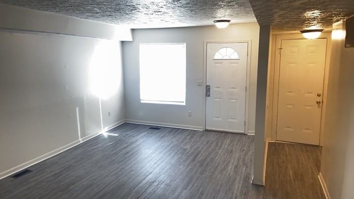 4933 Blueberry Ave - Photo 7 of 40