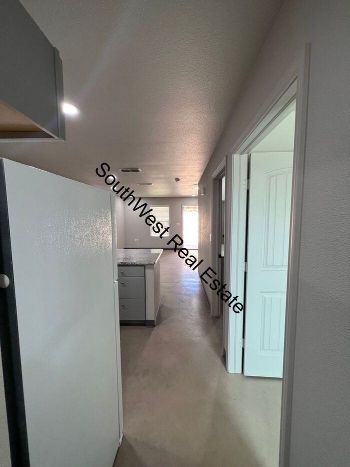 1505 W Llano Estacado Blvd #A - Photo 5 of 30