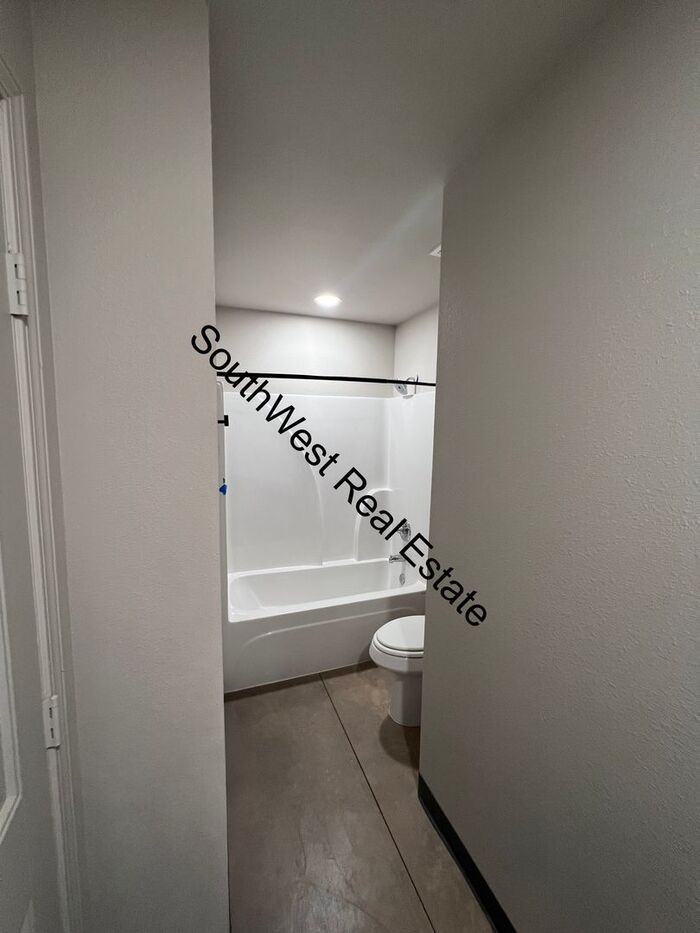 1505 W Llano Estacado Blvd #A - Photo 7 of 30