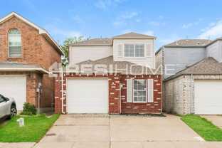 907 Fairbanks Cir - Photo 1 of 1