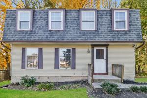 featured image of 9619 Winands Rd