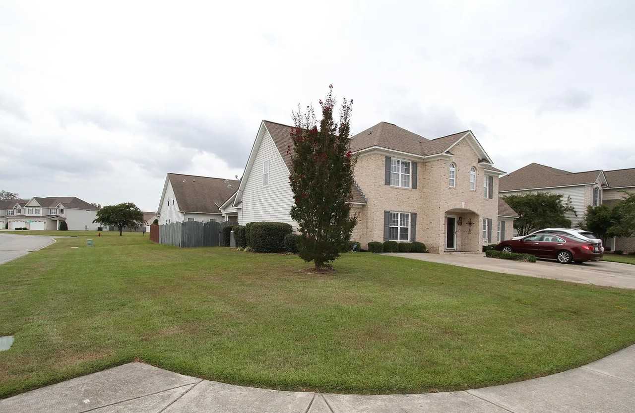 2116 Dovedale Dr #A - Photo 2 of 25