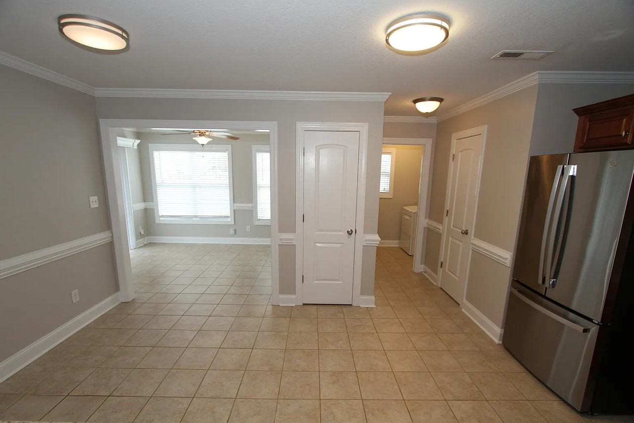 2116 Dovedale Dr #A - Photo 4 of 25