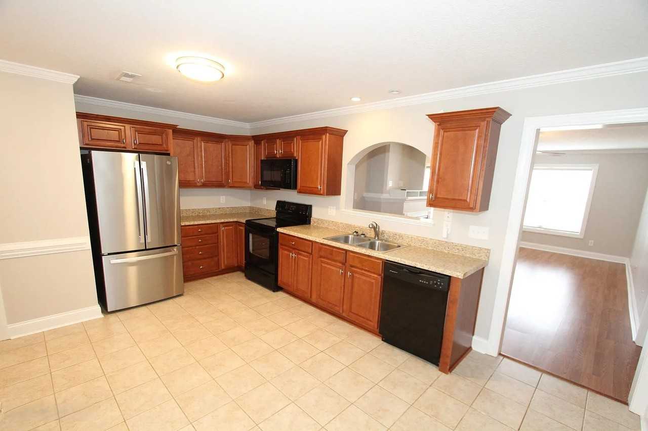 2116 Dovedale Dr #A - Photo 5 of 25