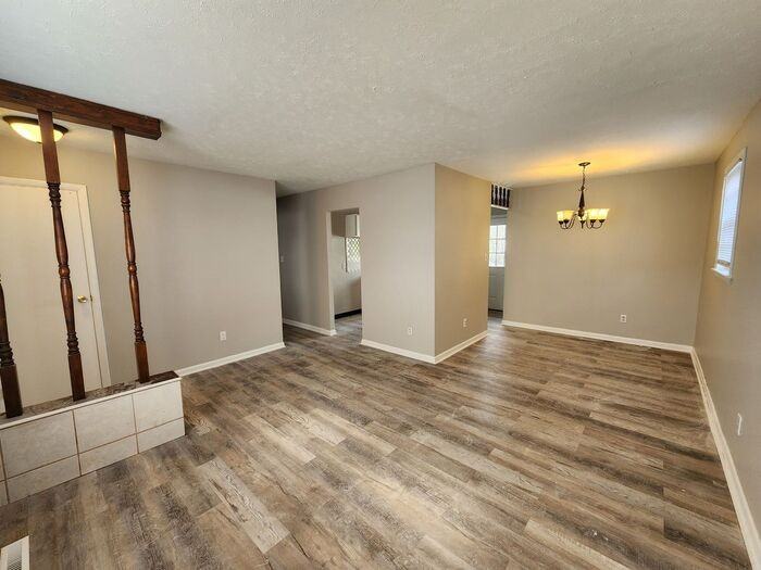 4344 Dundee Ave - Photo 2 of 9