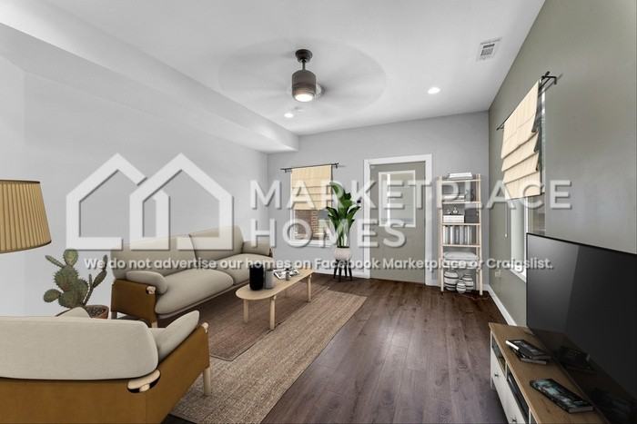 1011 Harlan St - Photo 3 of 26