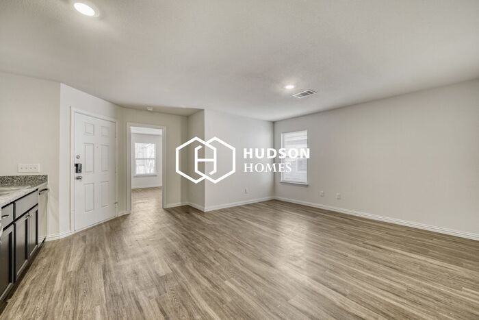 603 S 18th St #A - Photo 3 of 14