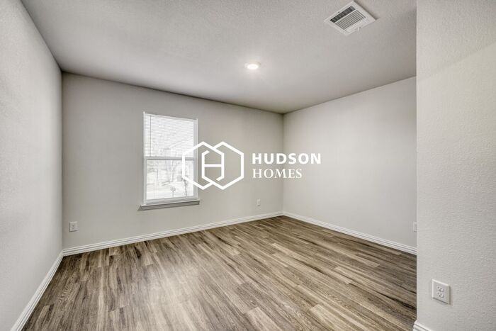 603 S 18th St #A - Photo 5 of 14