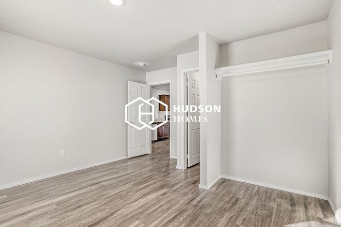 507 N Monroe St #B - Photo 7 of 14