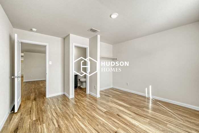 708 S 24th St #B - Photo 6 of 14
