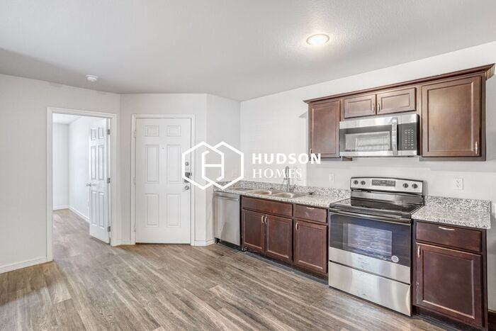 1421 Nw 16th Ave #B - Photo 5 of 14