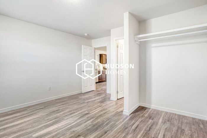 1421 Nw 16th Ave #B - Photo 7 of 14