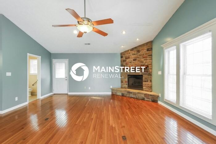 7718 Dominique Dr - Photo 4 of 16