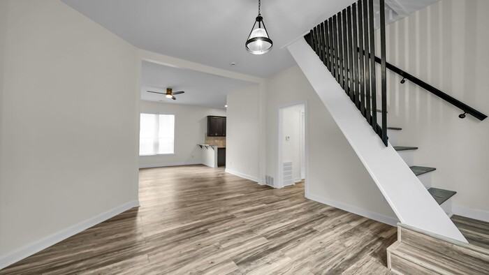 1707 Nelson Ave - Photo 2 of 7