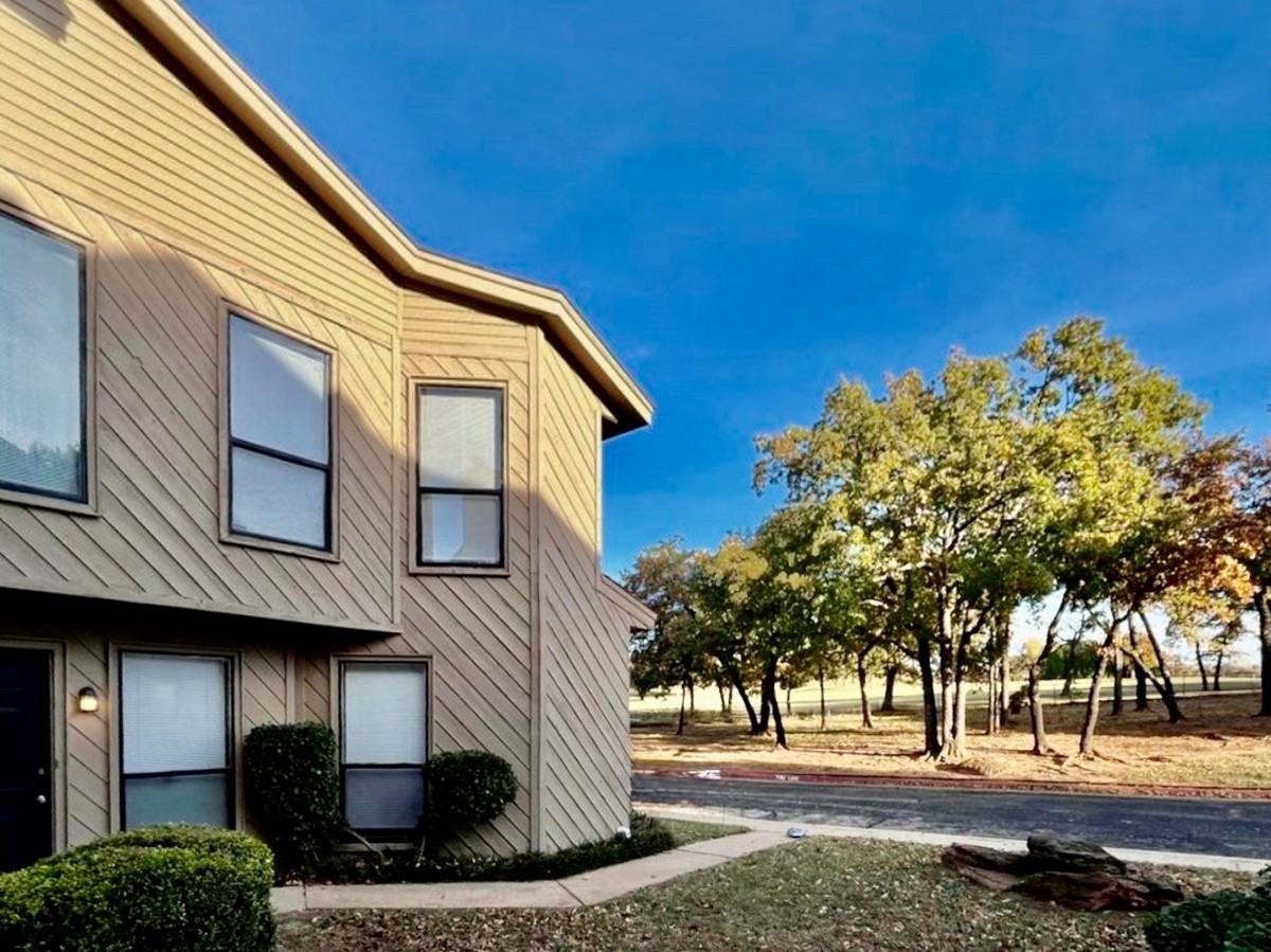 1622 Windhill Ave #1 - Photo 2 of 31