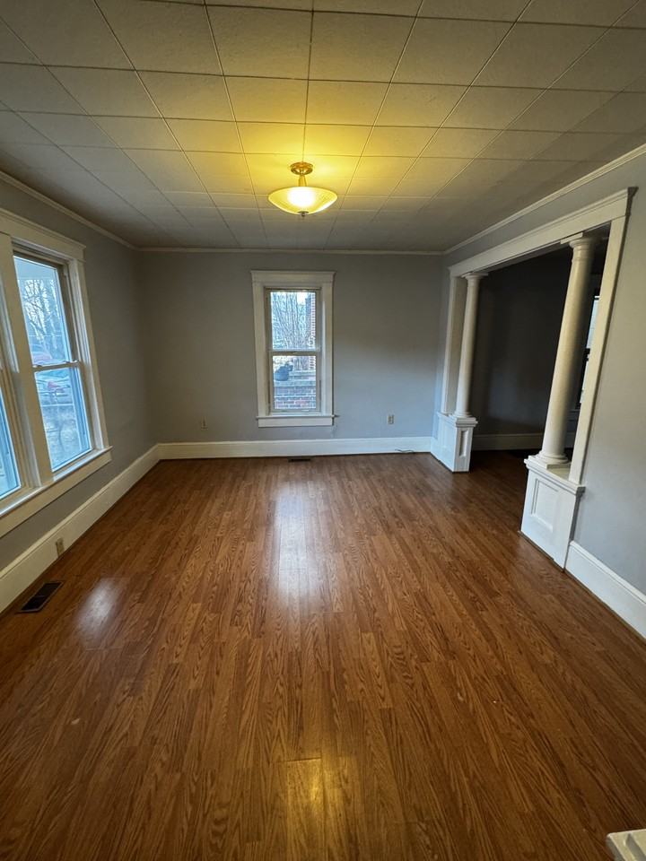 317 Porter Ave #1 - Photo 4 of 15