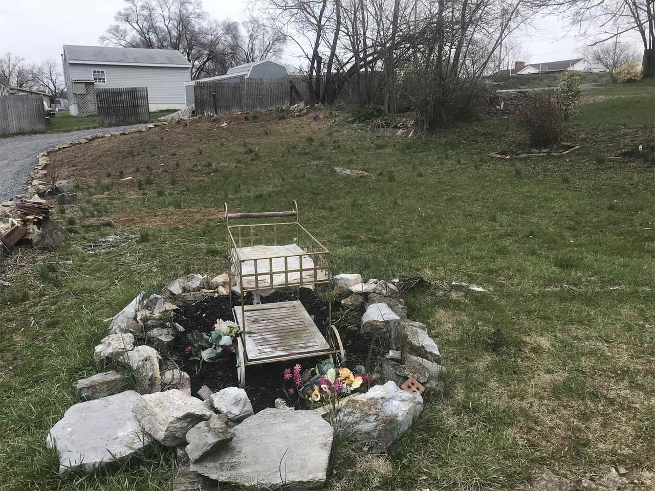 203 E Moler Ave #1 - Photo 4 of 27