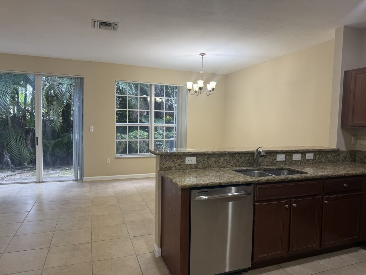 3236 Nw 31st Ter #1 - Photo 4 of 50