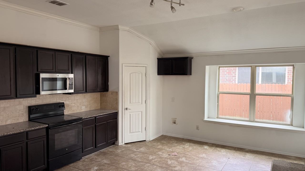 2104 Long Forest Rd #NA - Photo 2 of 12