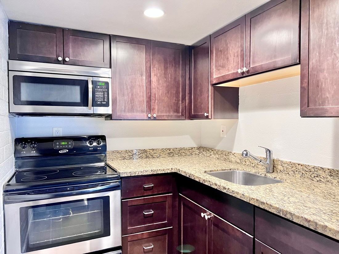 536 E Portland St #9 - Photo 6 of 24