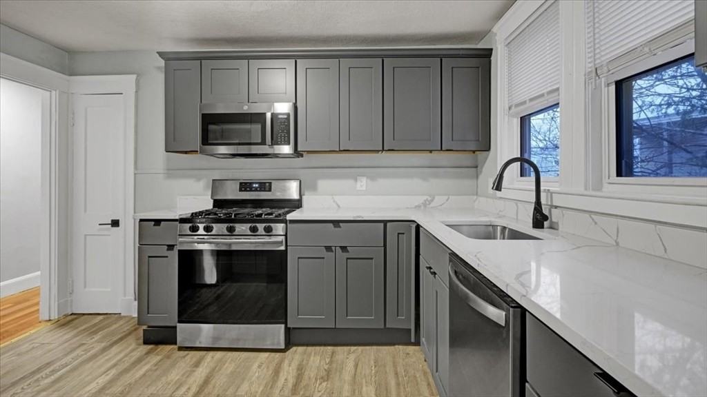 11 Ginita St #3 - Photo 2 of 9