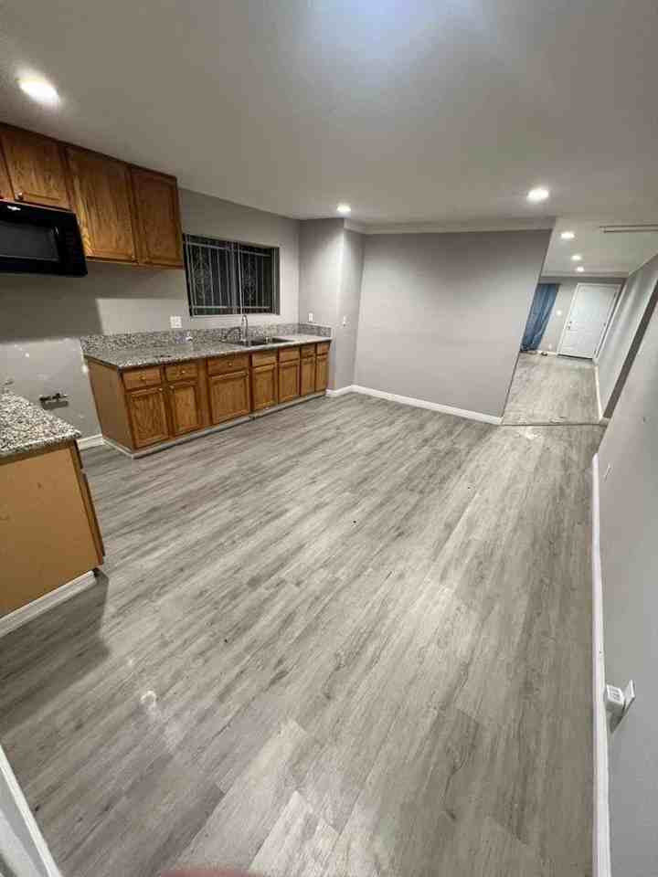 1542 Ricardo St #NA - Photo 4 of 7