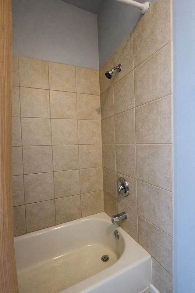 1546 S Christiana Ave #3 - Photo 7 of 9