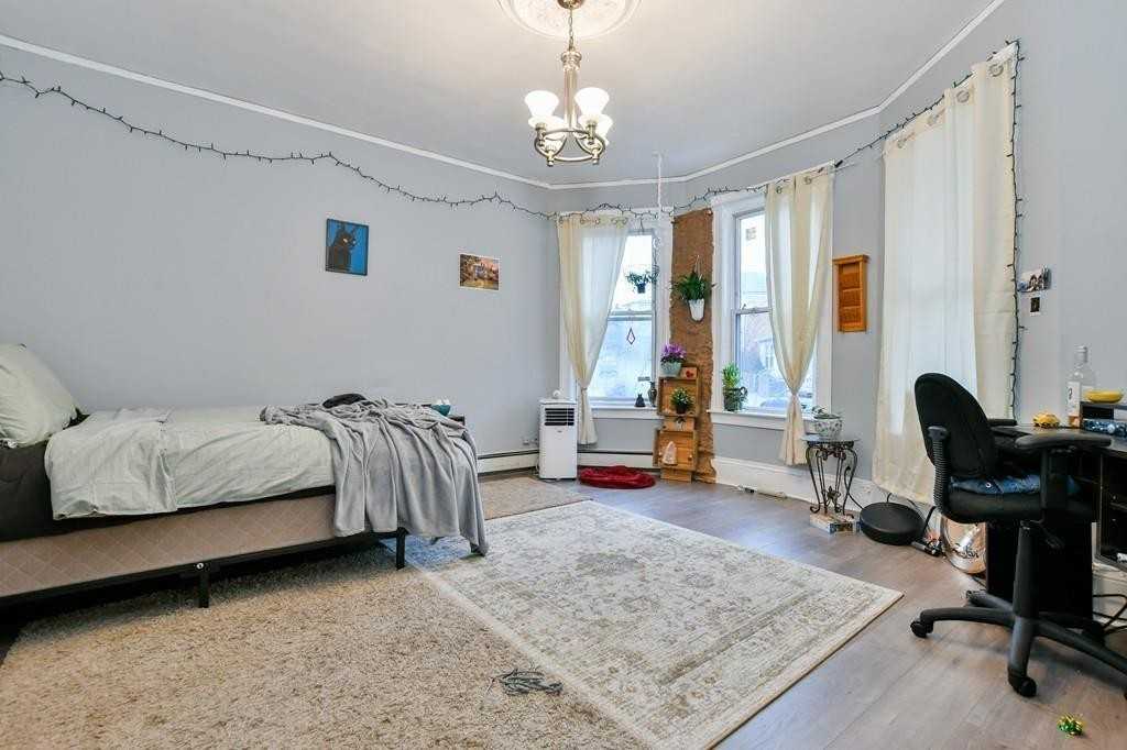 47A Creighton St #2 - Photo 3 of 8