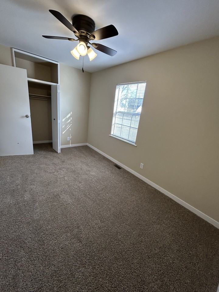 214 S 4th Ave #NA - Photo 7 of 10