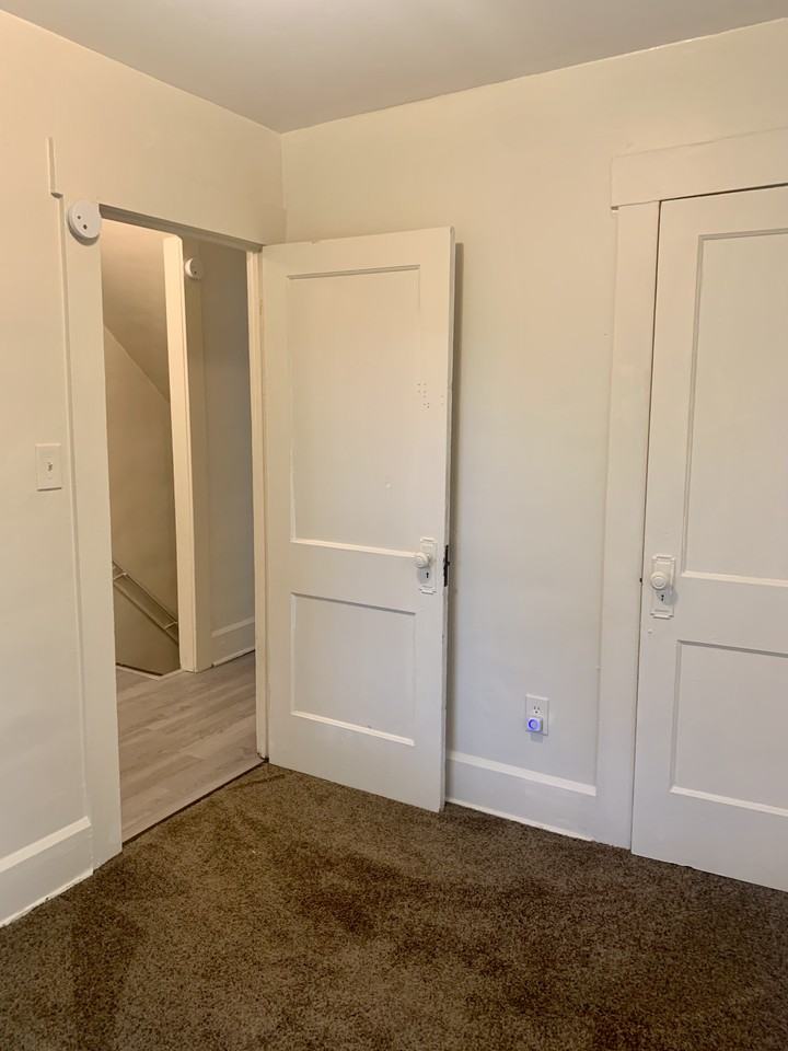 1729 Edwards Ave Ne #1729 - Photo 7 of 14