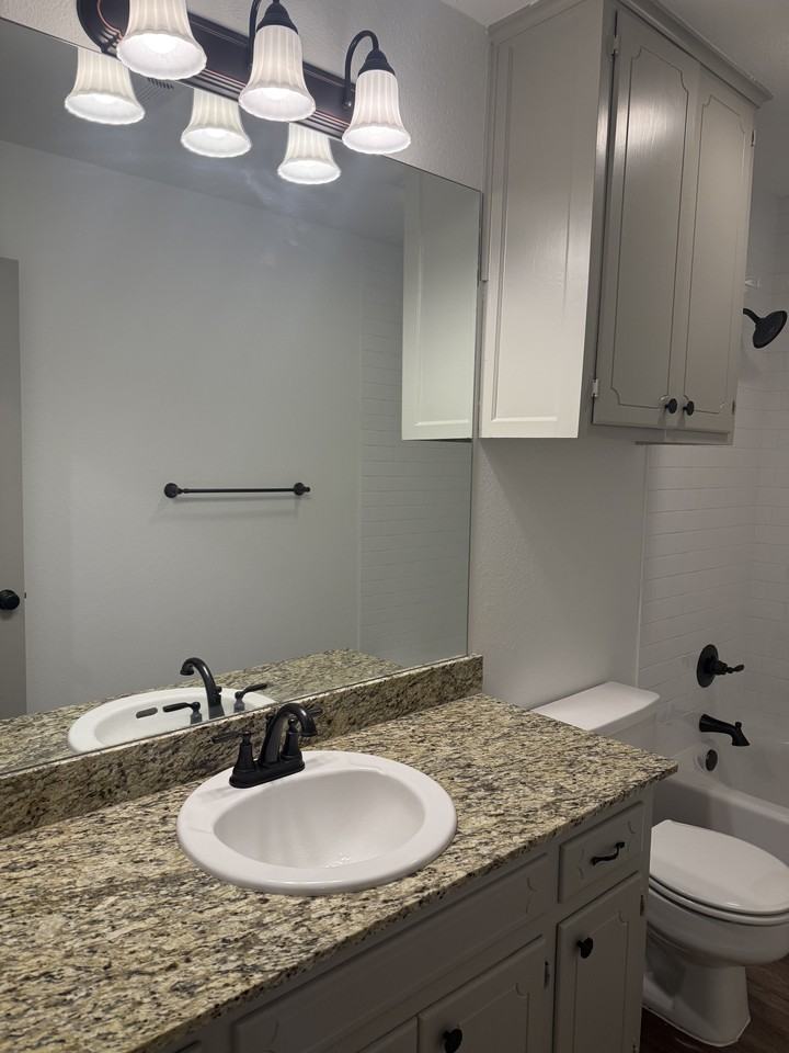 2927 Greenhills Dr #2927 - Photo 5 of 19