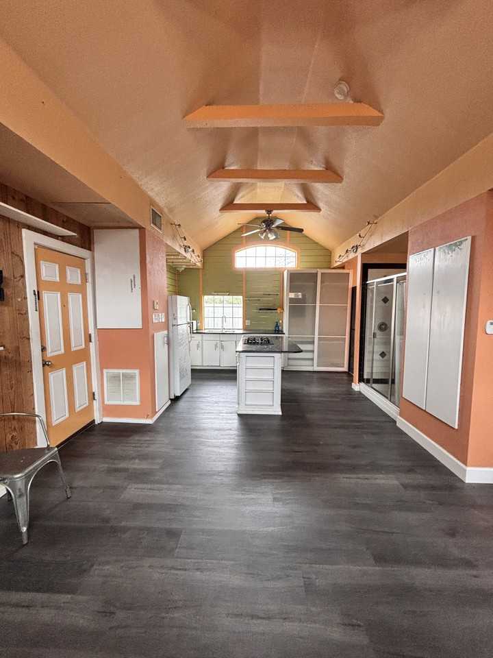 715 Hill Alley St #NA - Photo 3 of 6