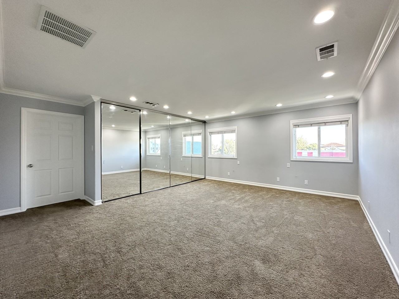 528 E 238th Pl #B - Photo 2 of 46