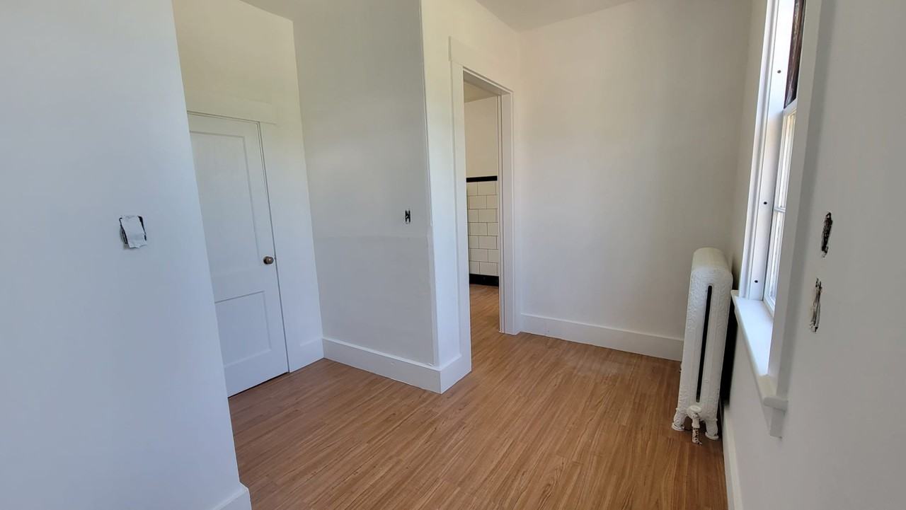 5 Bluff Ave #1B - Photo 4 of 16