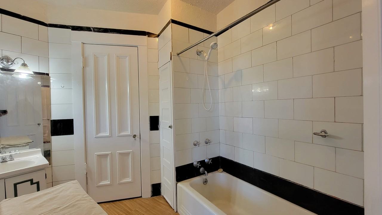 5 Bluff Ave #1B - Photo 7 of 16