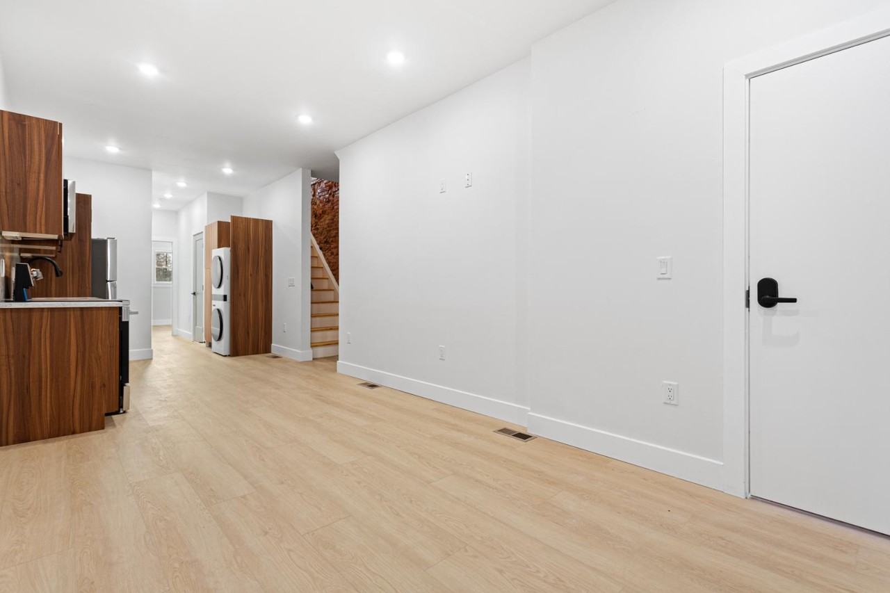 116 E Huntingdon St - Photo 4 of 8