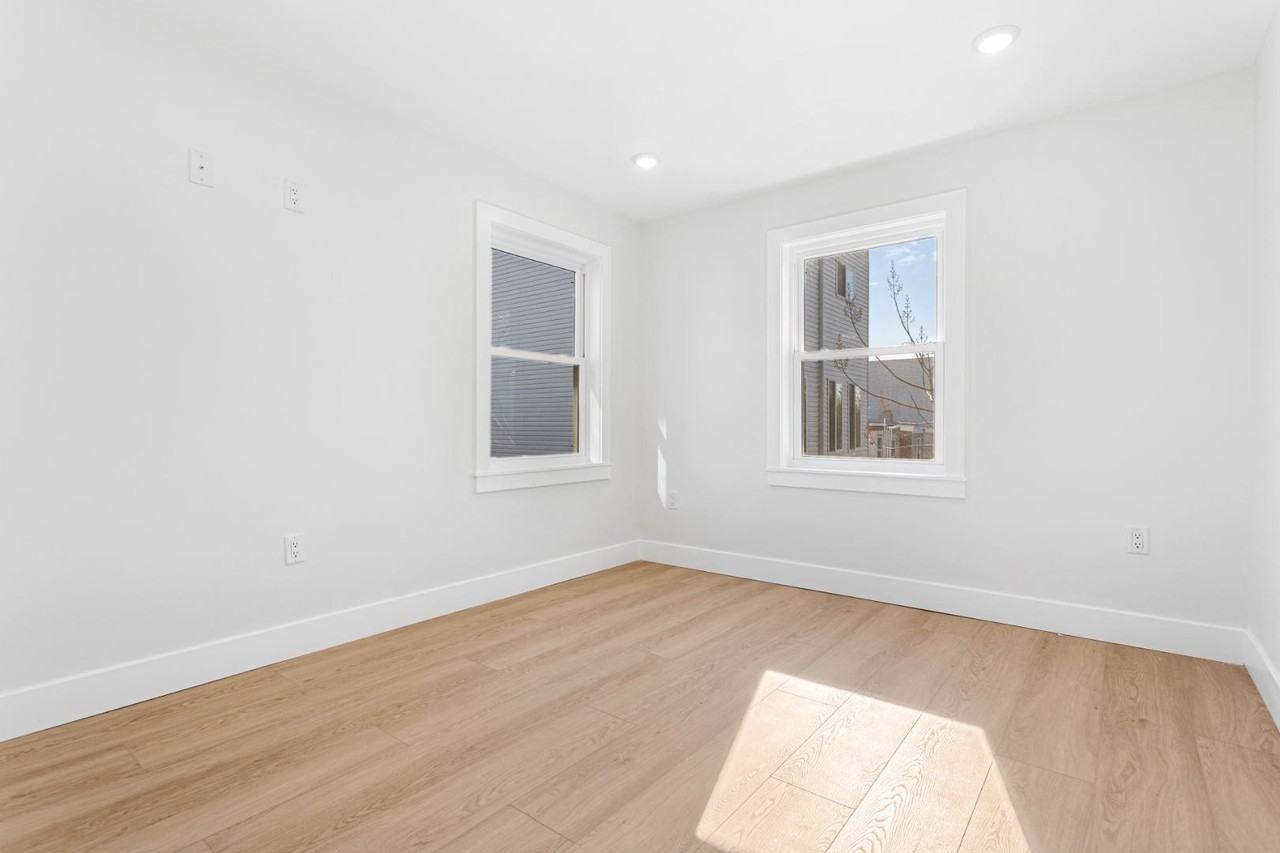 116 E Huntingdon St - Photo 5 of 8