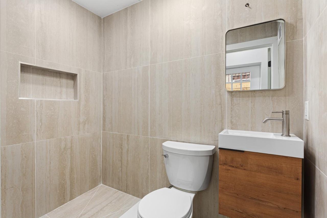 116 E Huntingdon St - Photo 7 of 8