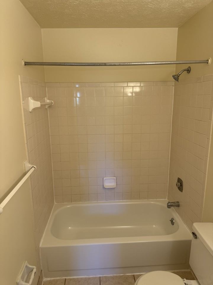 4579 Summerside Rd #1 - Photo 3 of 10