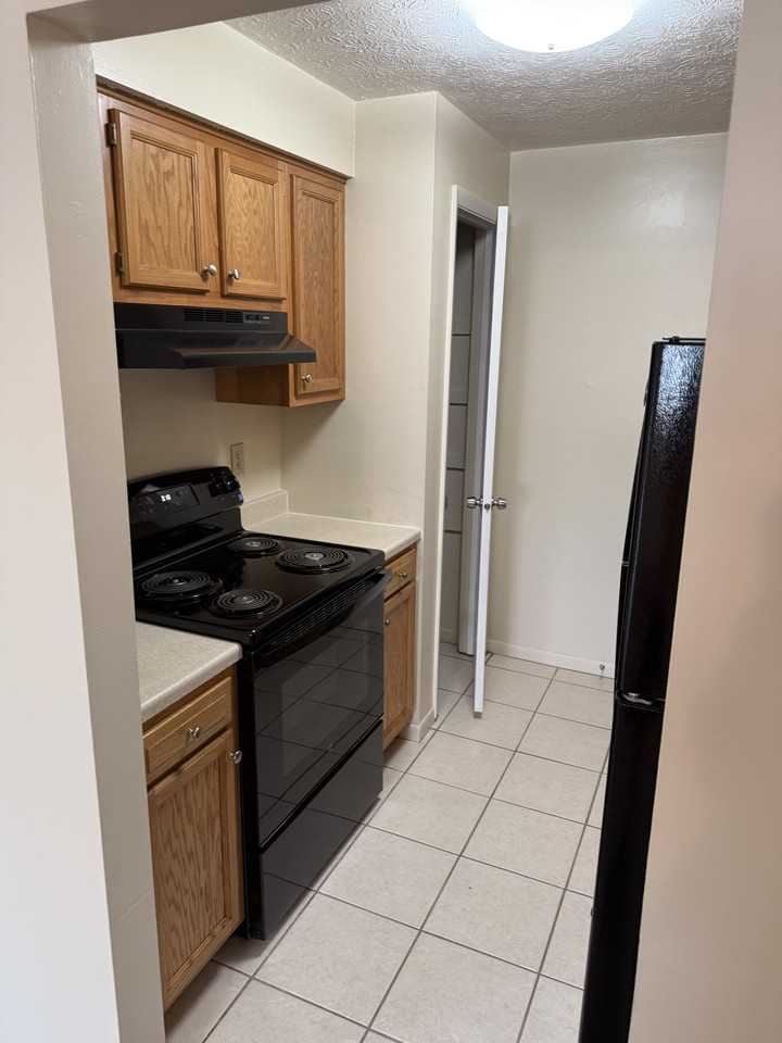 4579 Summerside Rd #1 - Photo 4 of 10