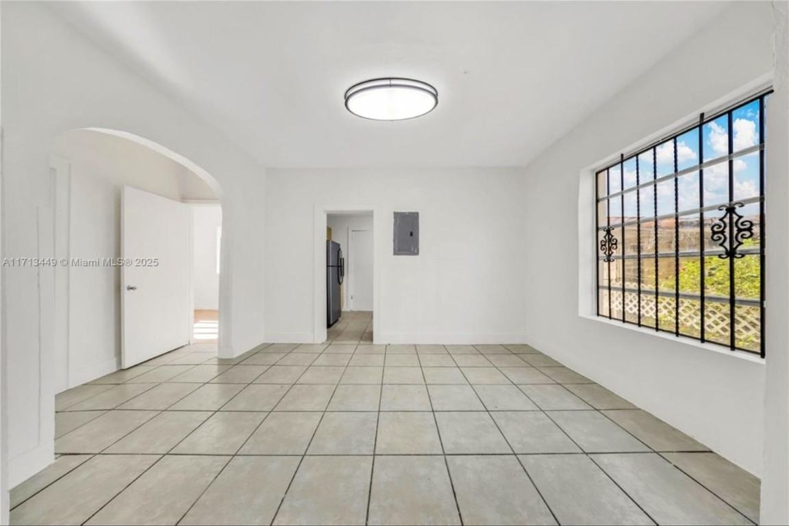 2744 Sw 16th Ter #NA - Photo 3 of 17