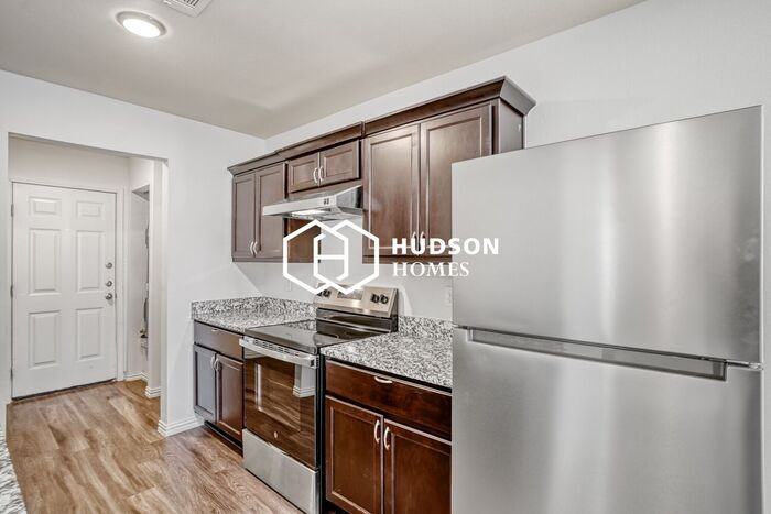 1600 N Adams St - Photo 5 of 14