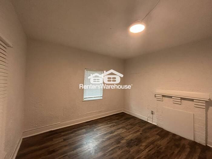 408 5th St - Photo 4 of 19